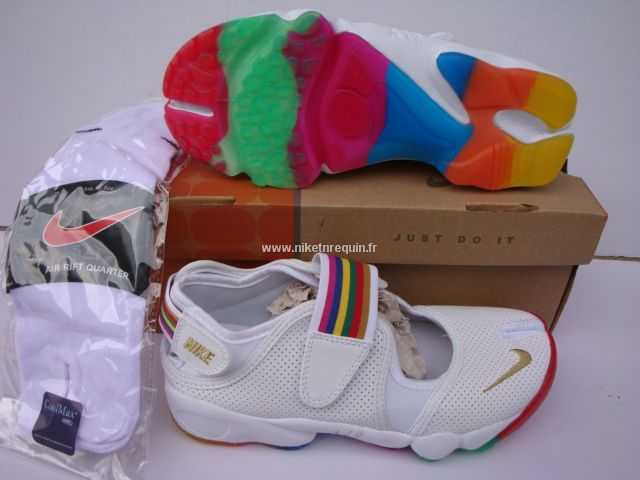 Nouveau 2011 Gracieuse Baskets Nike Shox Rift Blanche